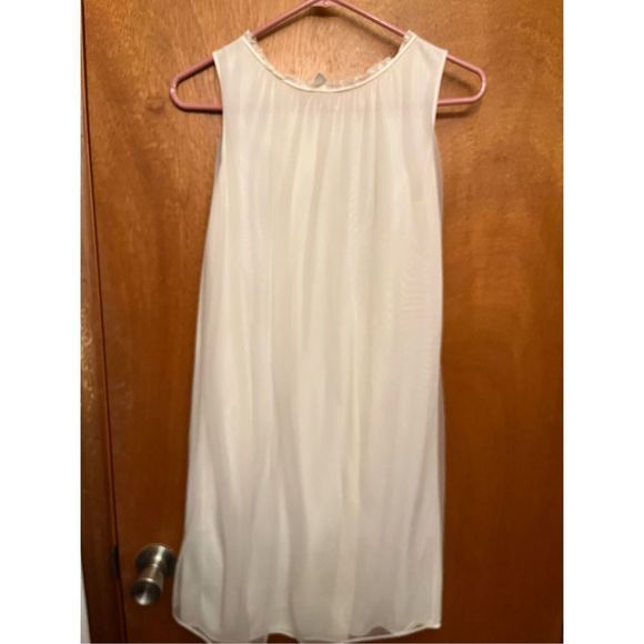 Vintage Ivory Nightgown with pink flower. Dressmaker Designed By Radcliffe. - Picture 3 of 5